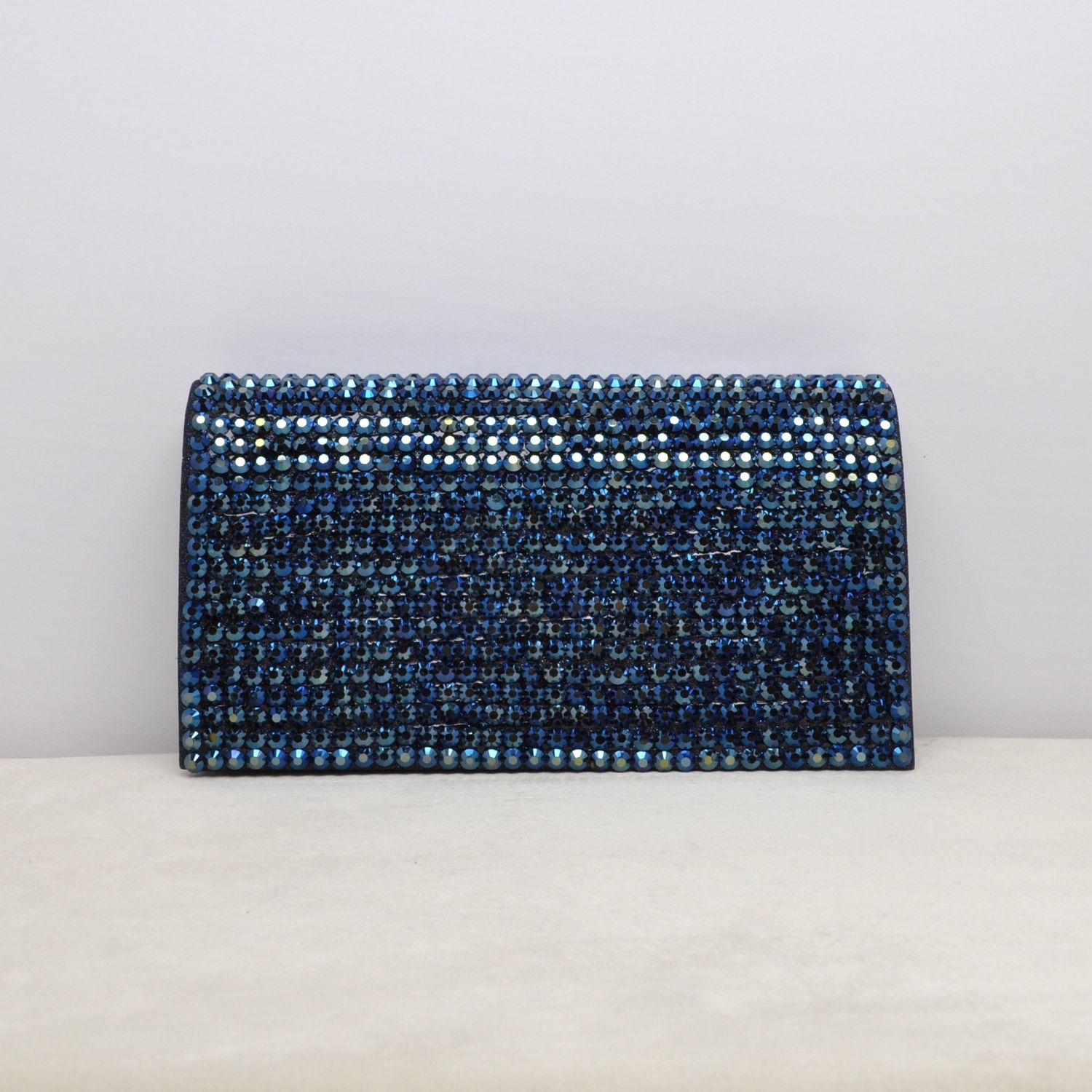 CJ11656C8S NAVY ROUND CRY PURSE