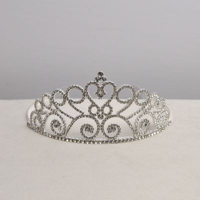 J60770T1S CLR/S 2&quot;  HEART &amp; SWRLS TIARA