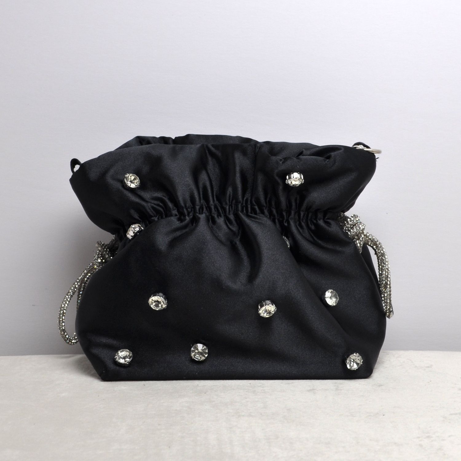 HF0181CBLK SATIN W/CRY &amp; PRL BUCKT PURS