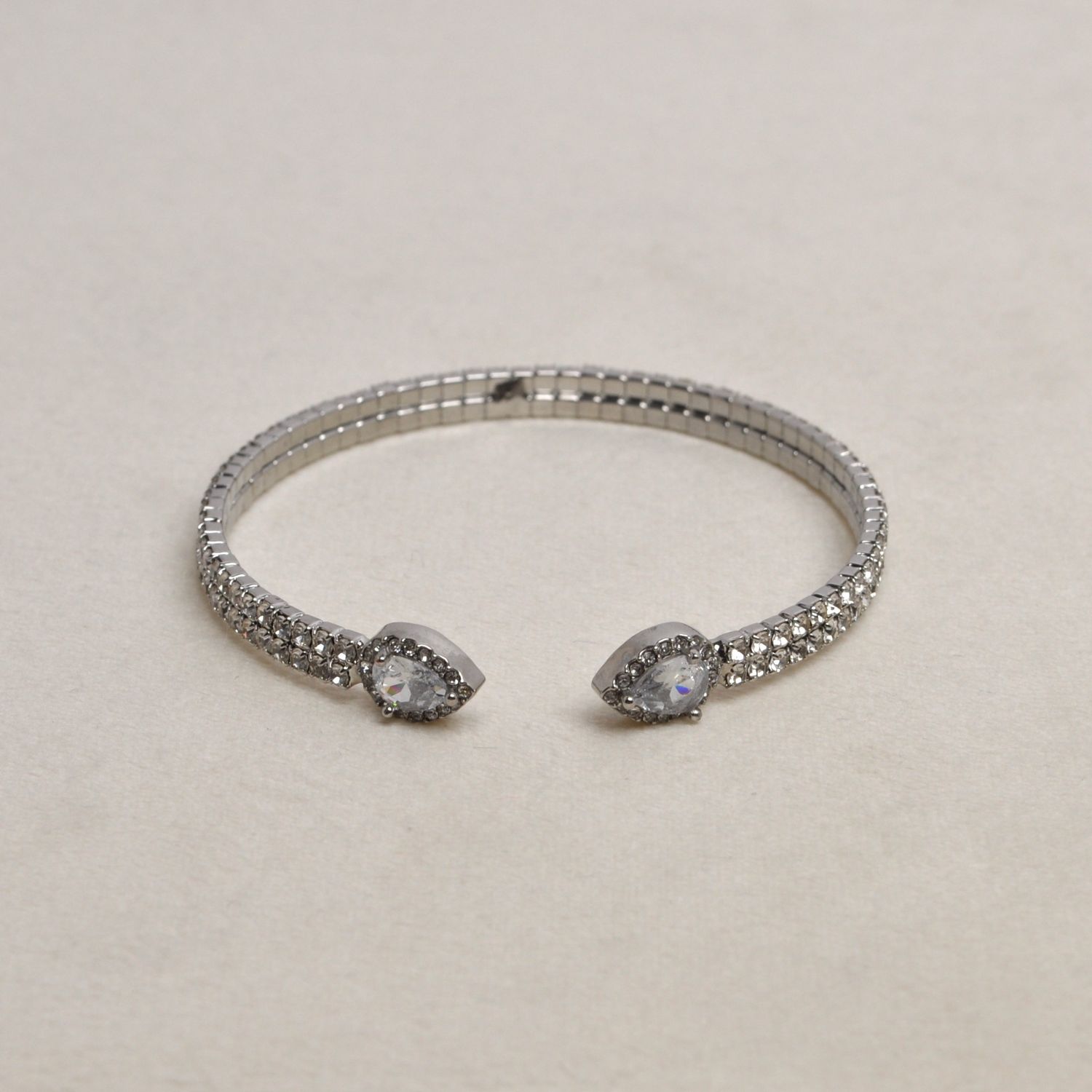 LD1270B1S CZ/S 2 ROW TDRP STN CUFF BRAC