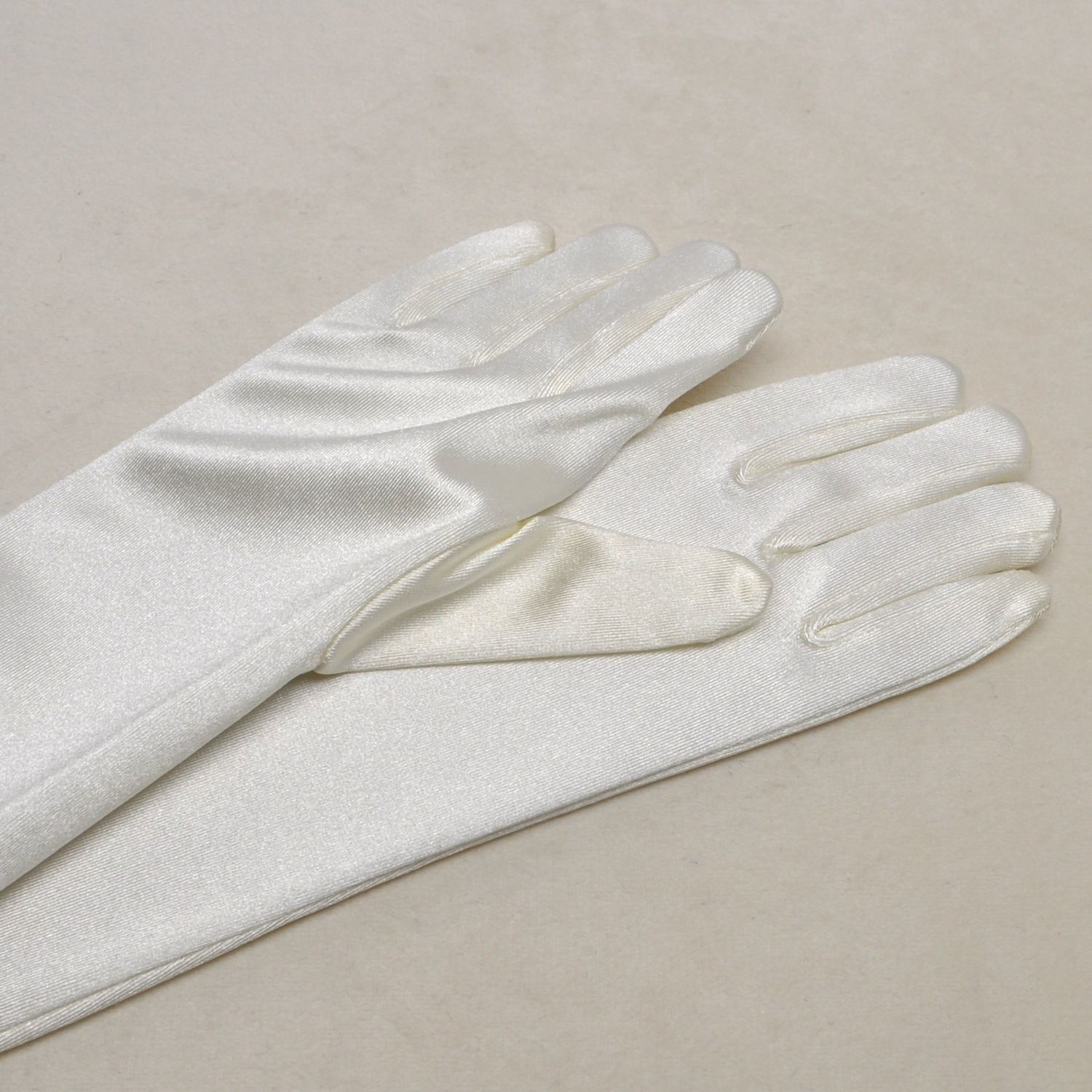 B0603G40 6&quot; 3-6 CHILDS IVORY SATIN LONG