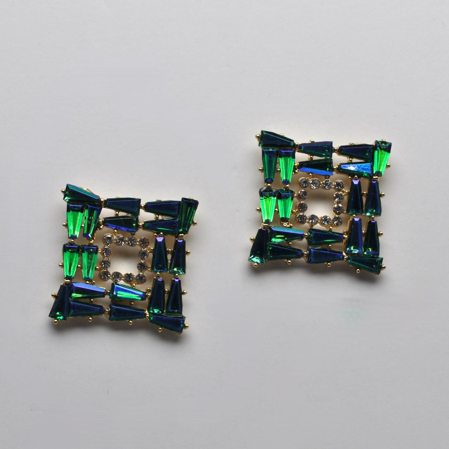 SI2431E25GAB BZ-AB/G SQU-SHP TPRD BGUETS E