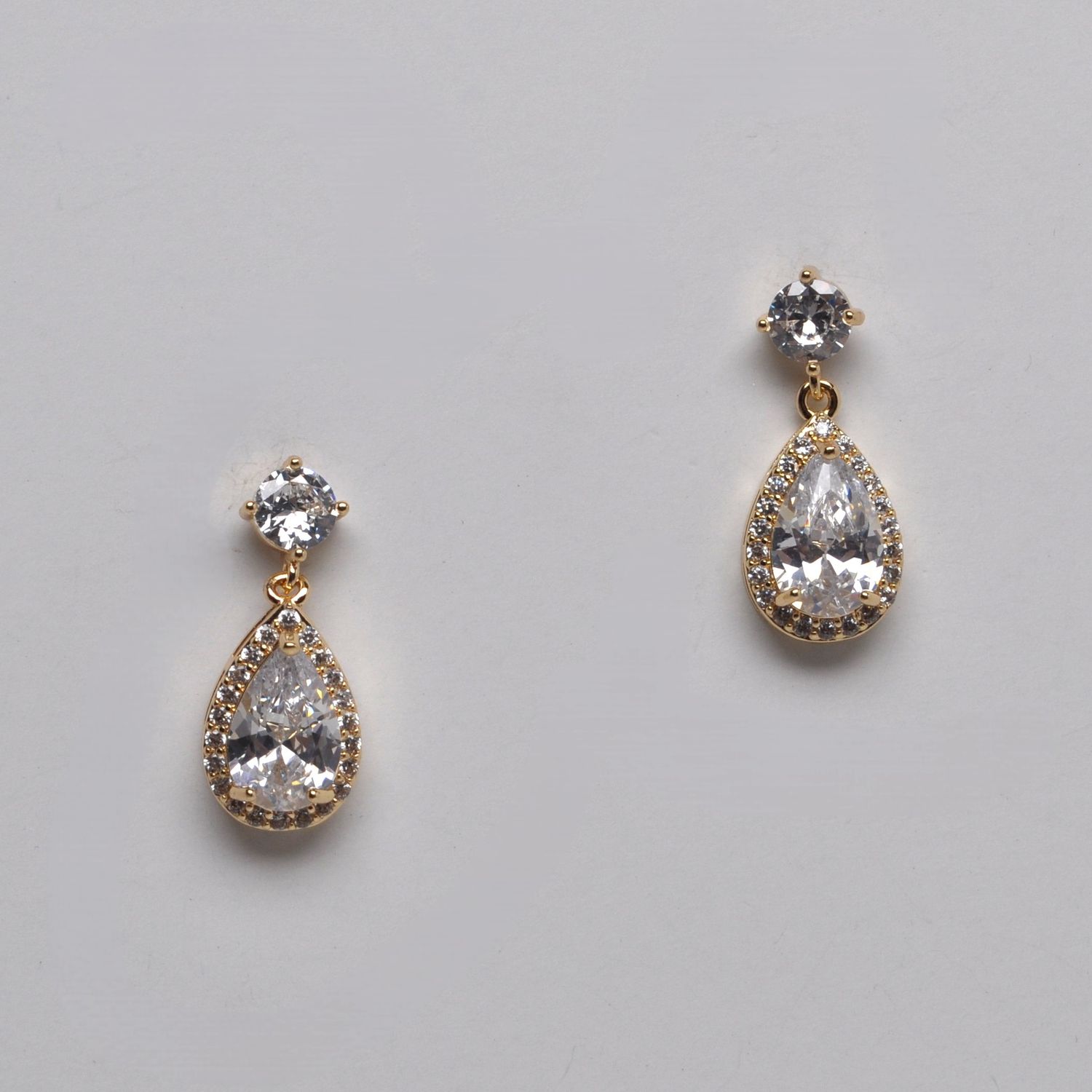 YJ002E1G CZ CRL/G LNKD RND/TDRP EAR