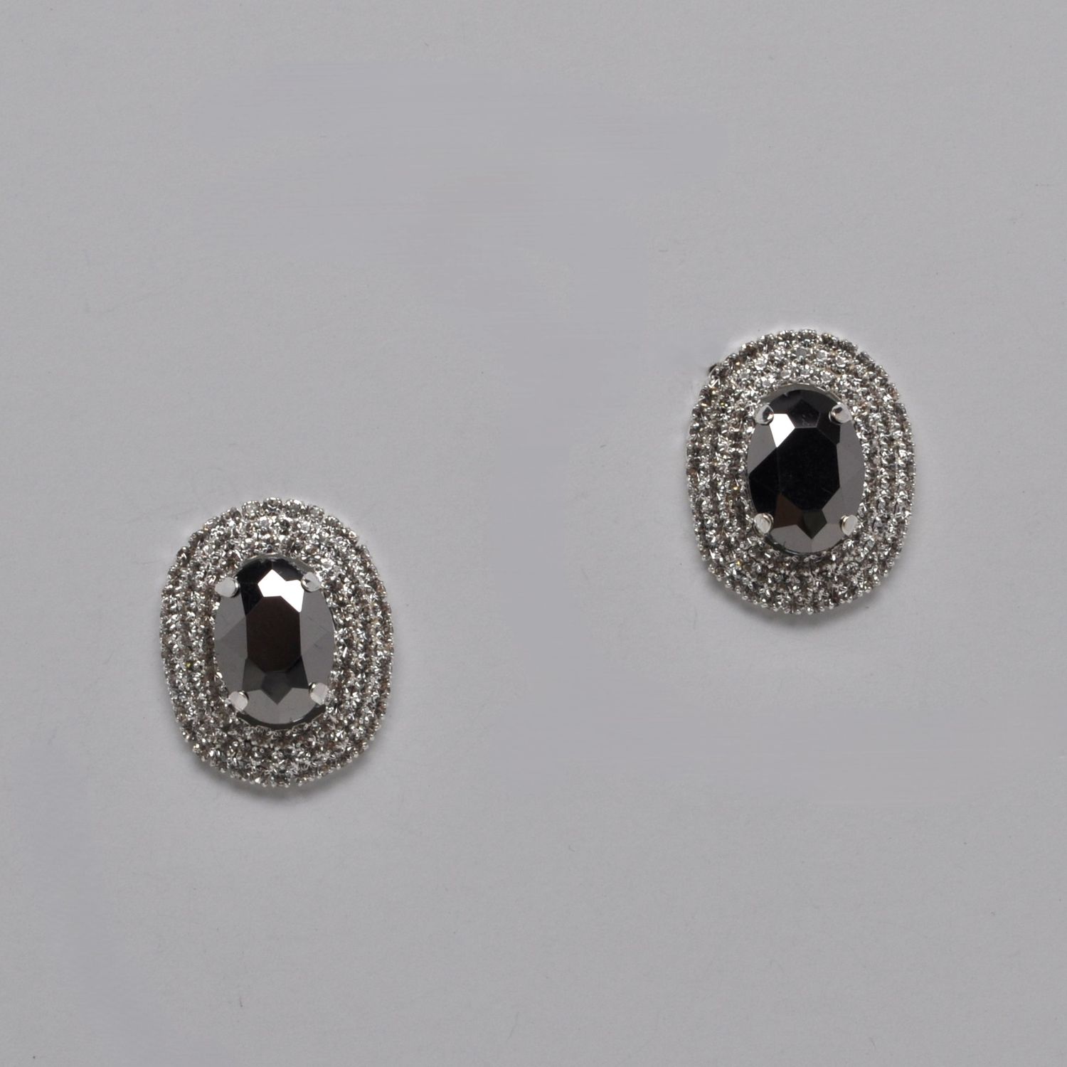 CC0053E6S HEM/S FRMD OVAL EAR