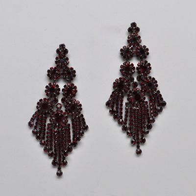 HJ3117E10H SD/H M/SMLL RND STN DNG 3&quot; EAR