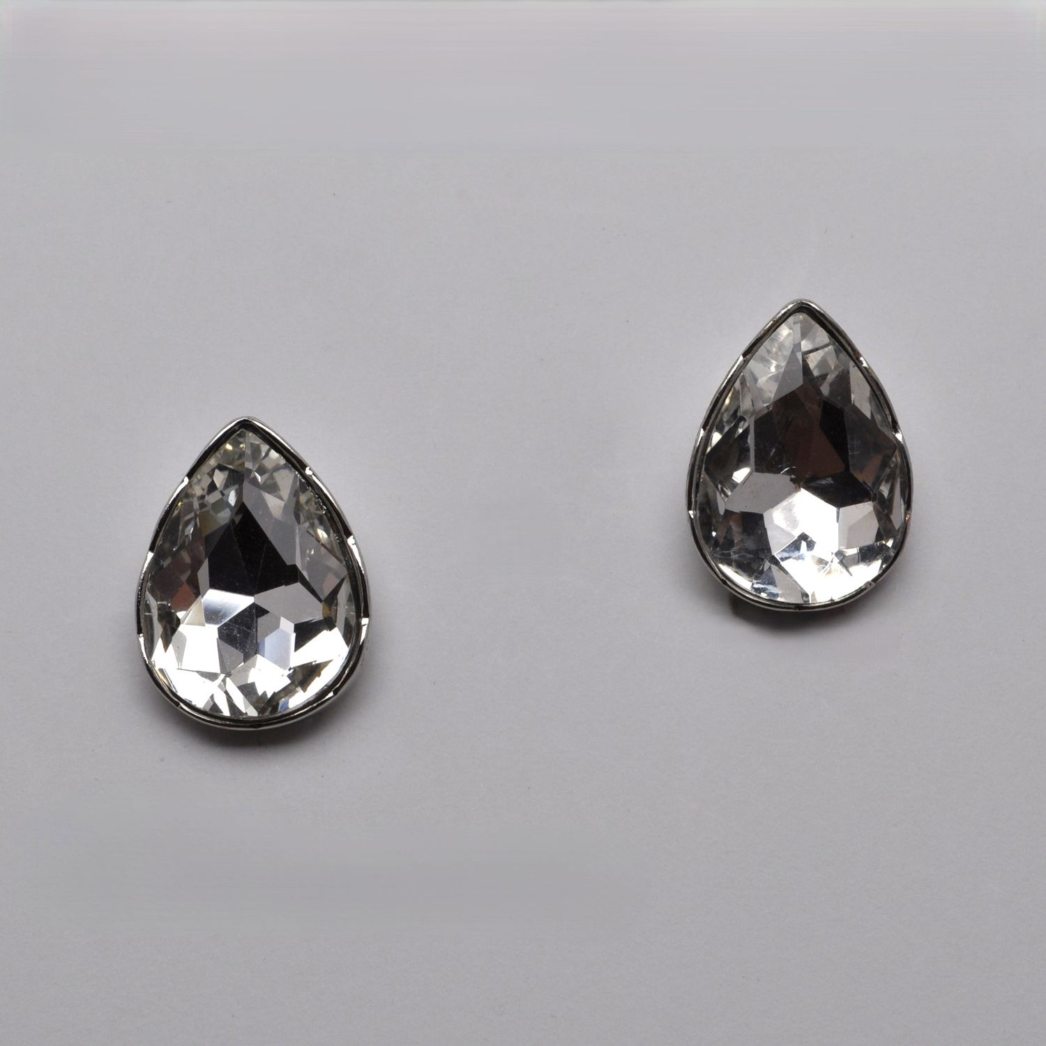 CJ0016E1S CLR/S CLIP LRG PEAR SHP EAR