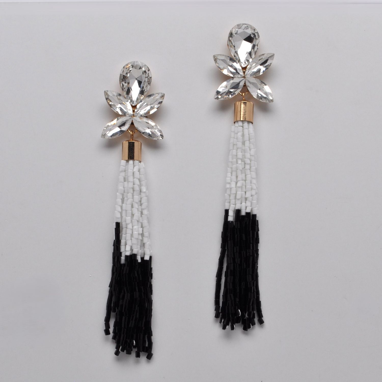CJ8930E1G CLR/G FLWR TOP TASSL BOTTM EAR