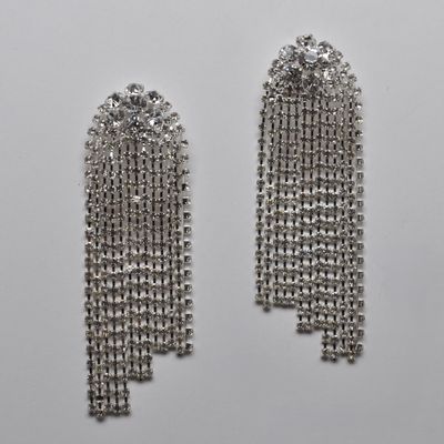 J27119E1S FLWR TOP TASSL CLIP EAR
