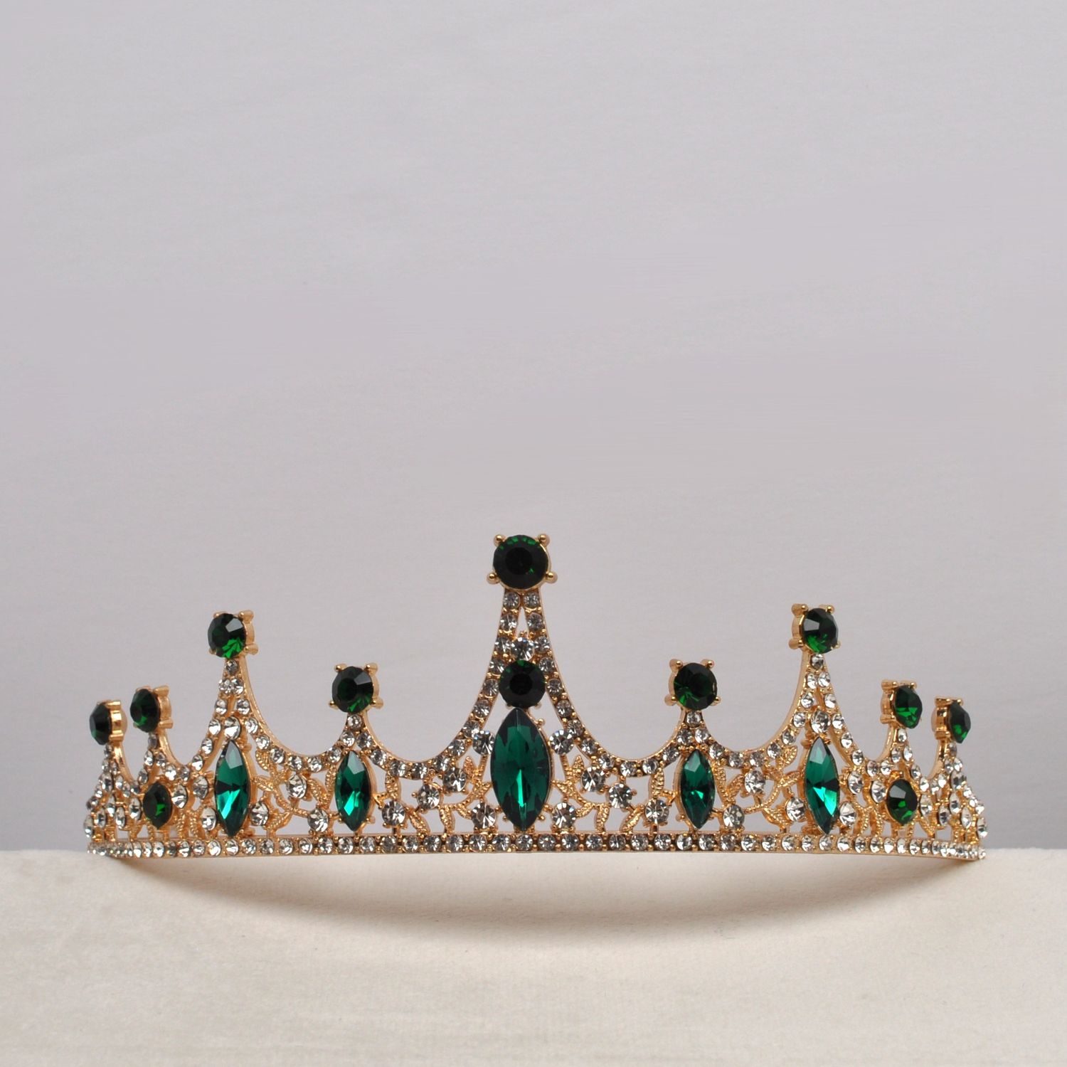 HJ2936T18G EM/G MRQ/RND STNS TIARA