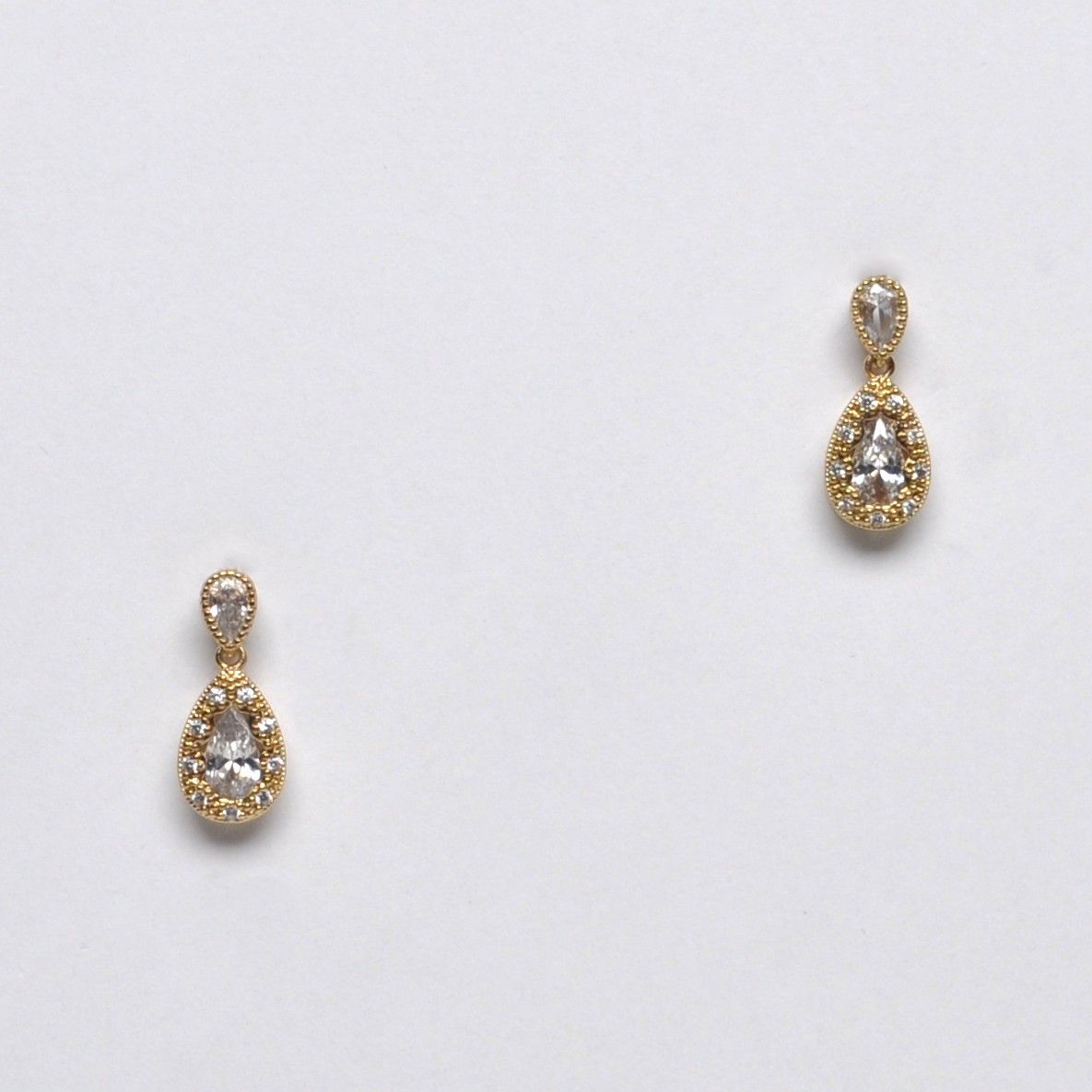 J26946E1G CZ/G SML FRMD TEARDROP EAR