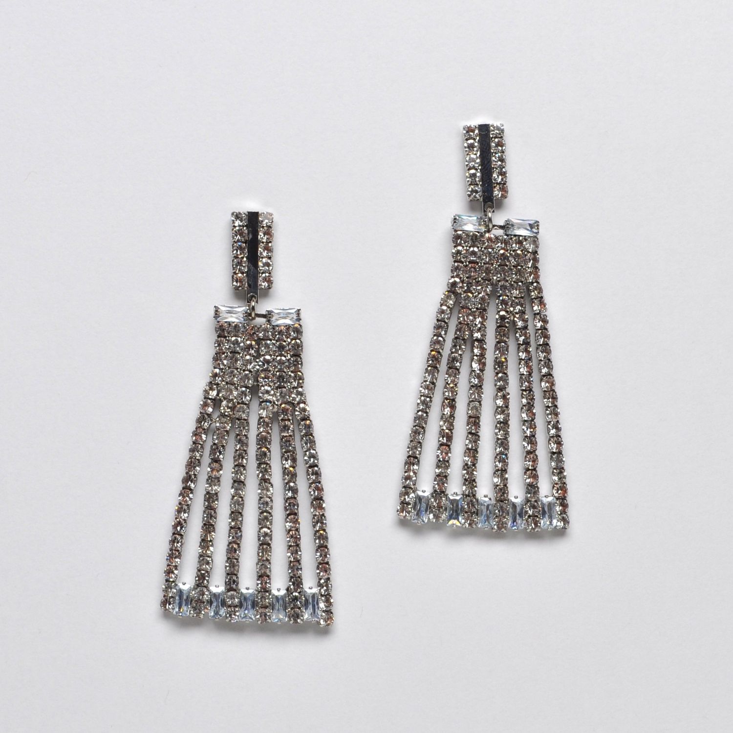JM7462E1S CZ/S SML STNS FAN-LK DNGL EAR