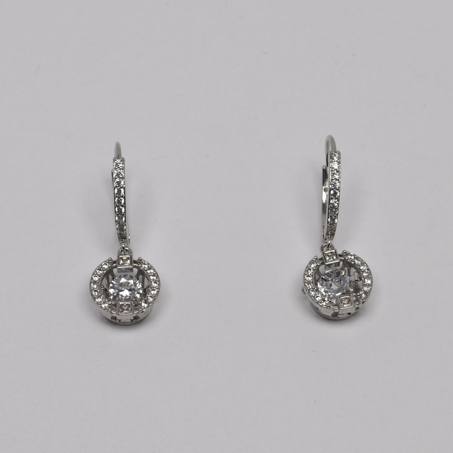 CR10853E1S CZ/S FLOTNG RND STN DNGL EAR