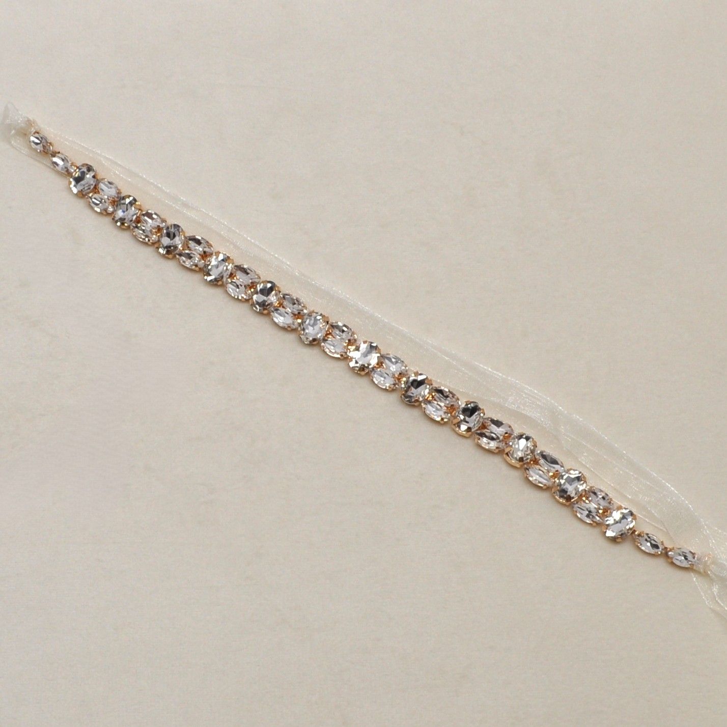 HJ3815H1G CLR/G MLT STN RIBBON HAIR TIE