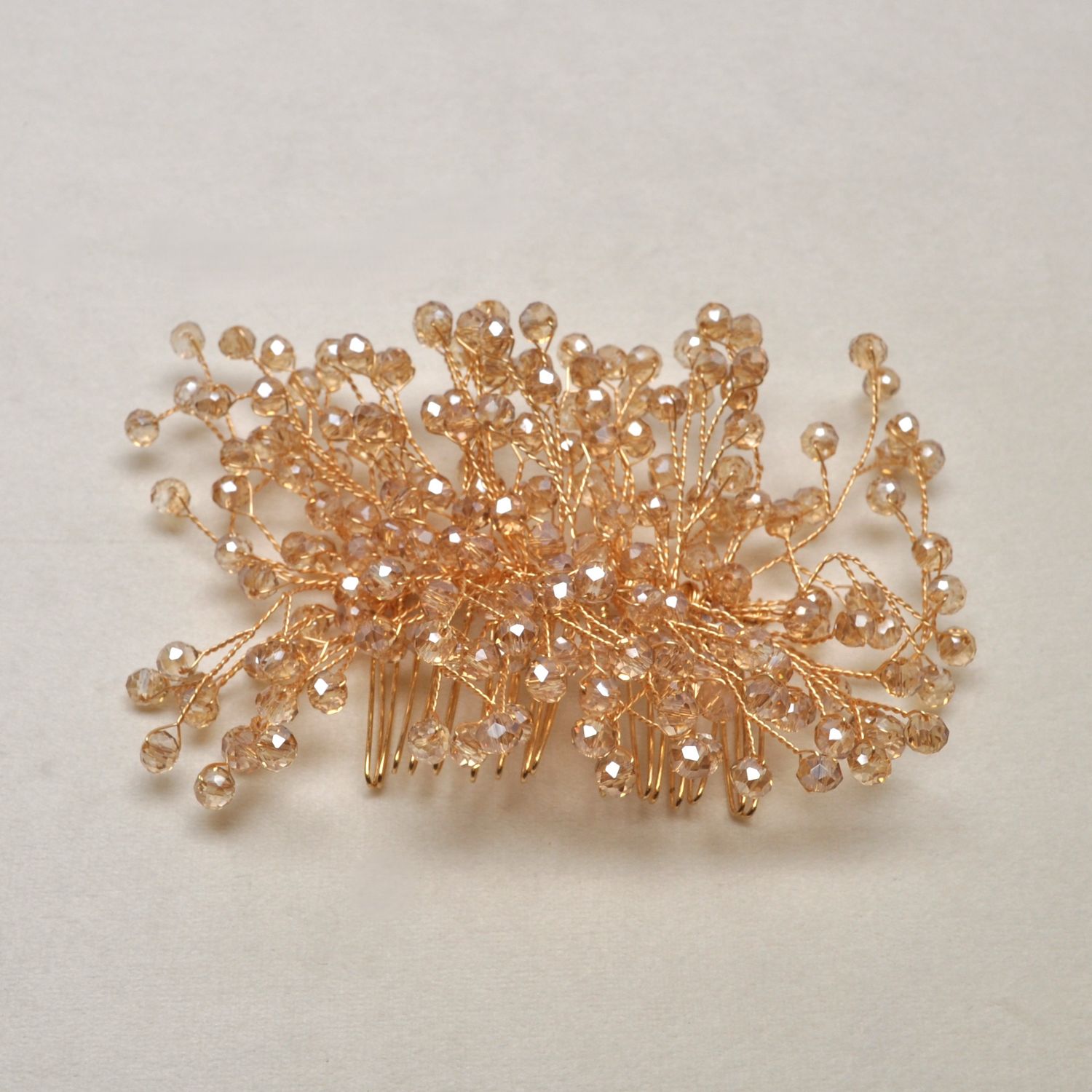 HJ7069H4G LTCO/G BEAD SPRAY COMB
