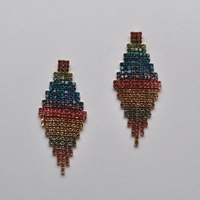 CC0012E66G MULTI/G SML STNS OMBRE TASSL ER