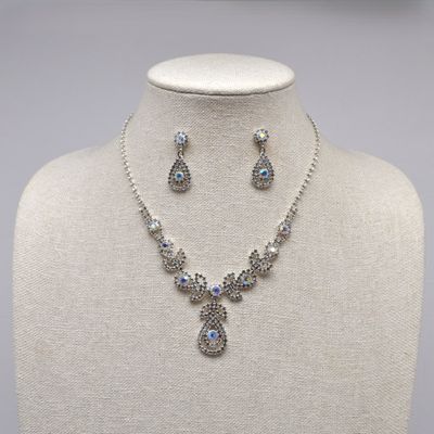 J17308S3S AB/S FLWRS DNGL NECK SET