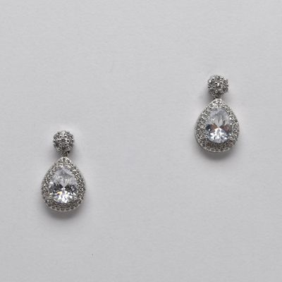 CN004100E1S CZ/S RND FLWR TOP &amp; TEARDROP DNGLE EAR