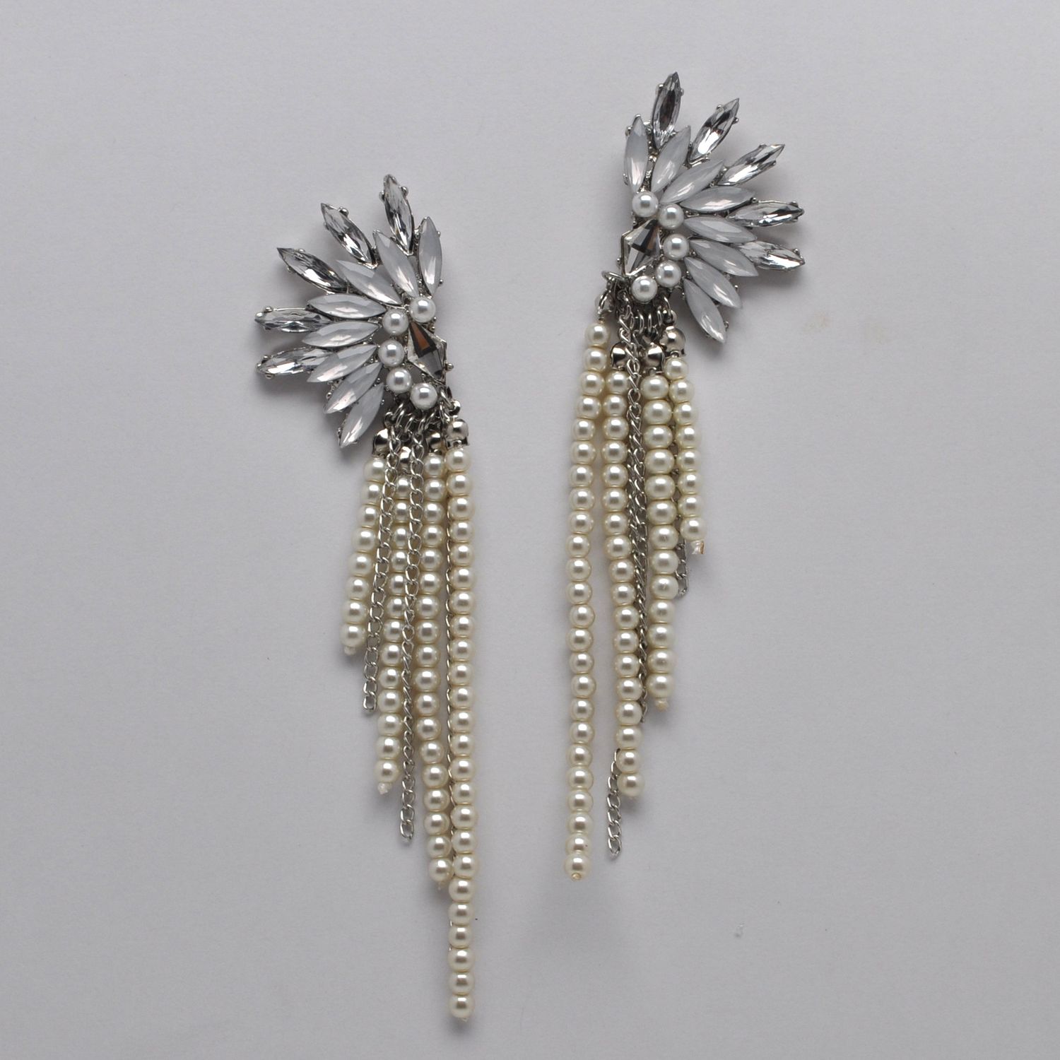 LB0651E39S74 PRL/OPAL WINGS W&#39; DNGL EAR