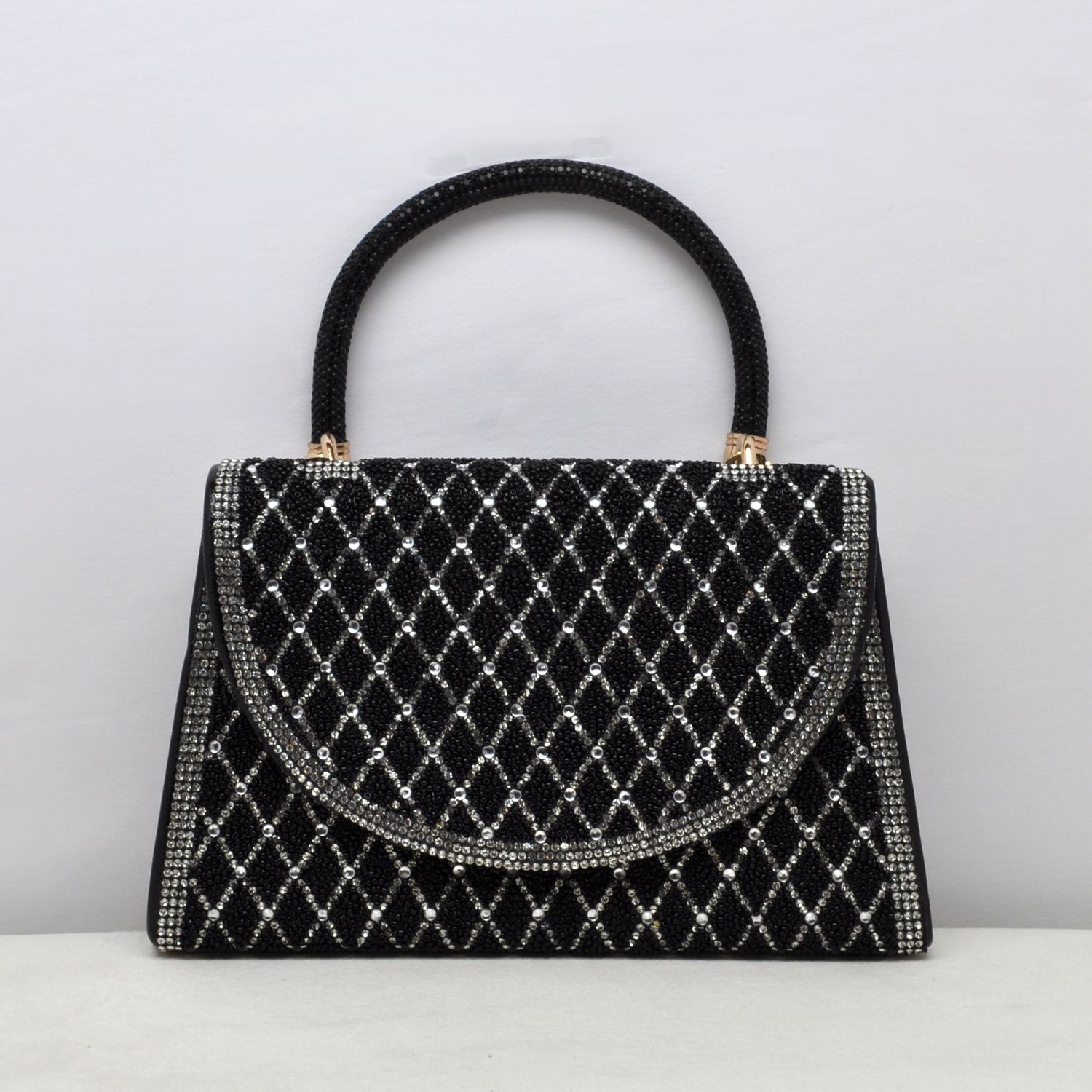 HF0169CBLK BLK ALLOVR SHNY CRY HNDL PURS