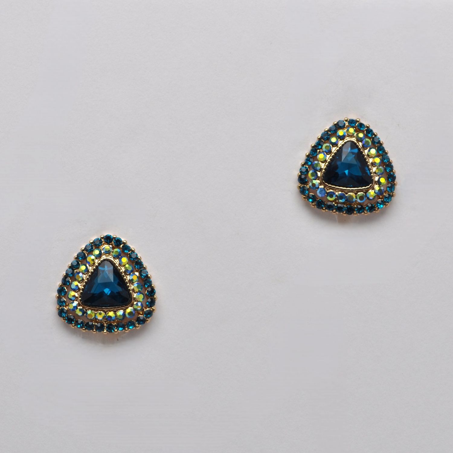 CJ0063E25GAB BZ-AB/G TRIANG-SHP STUD ER