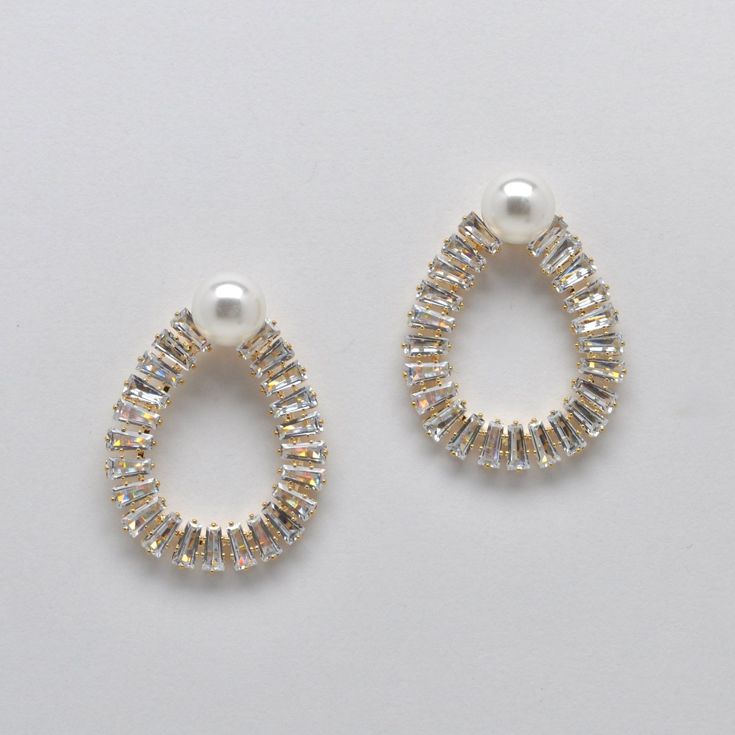 JM6984E40G PRL/S OPEN OVAL BAGUET PRL EAR