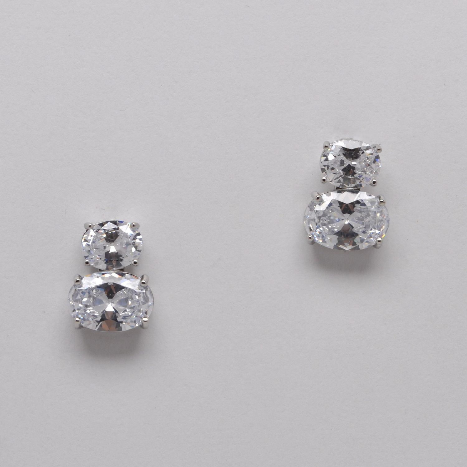 JM8431E1S CZ/S SML RND TOP &amp; RND LNKD EAR