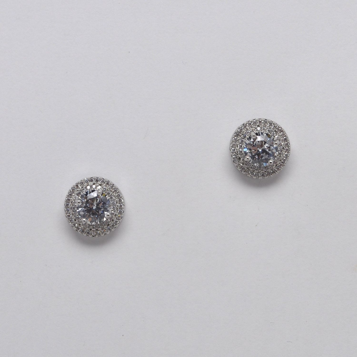 JL3647E1S CZ/S  CRY/S RND STUD CRYSTAL TRIM EARR