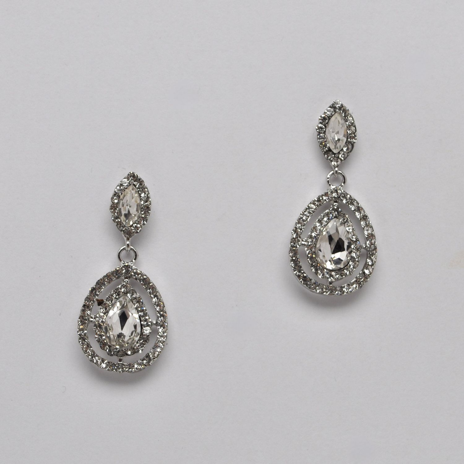 SI4852E1S  CRY/S  DBL MARQUISE AND TRDRP DANGLE ER