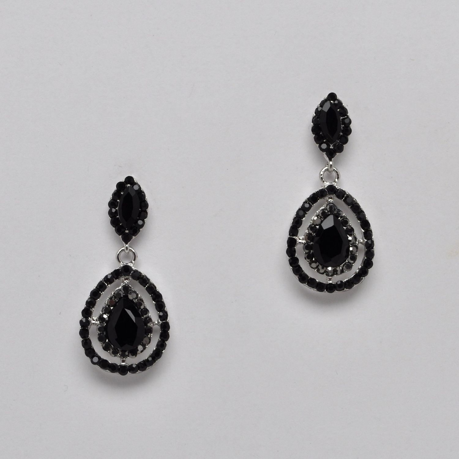 SI4852E2S  JET/BLK/S  DBL MARQUISE AND TRDRP DANGLE ER