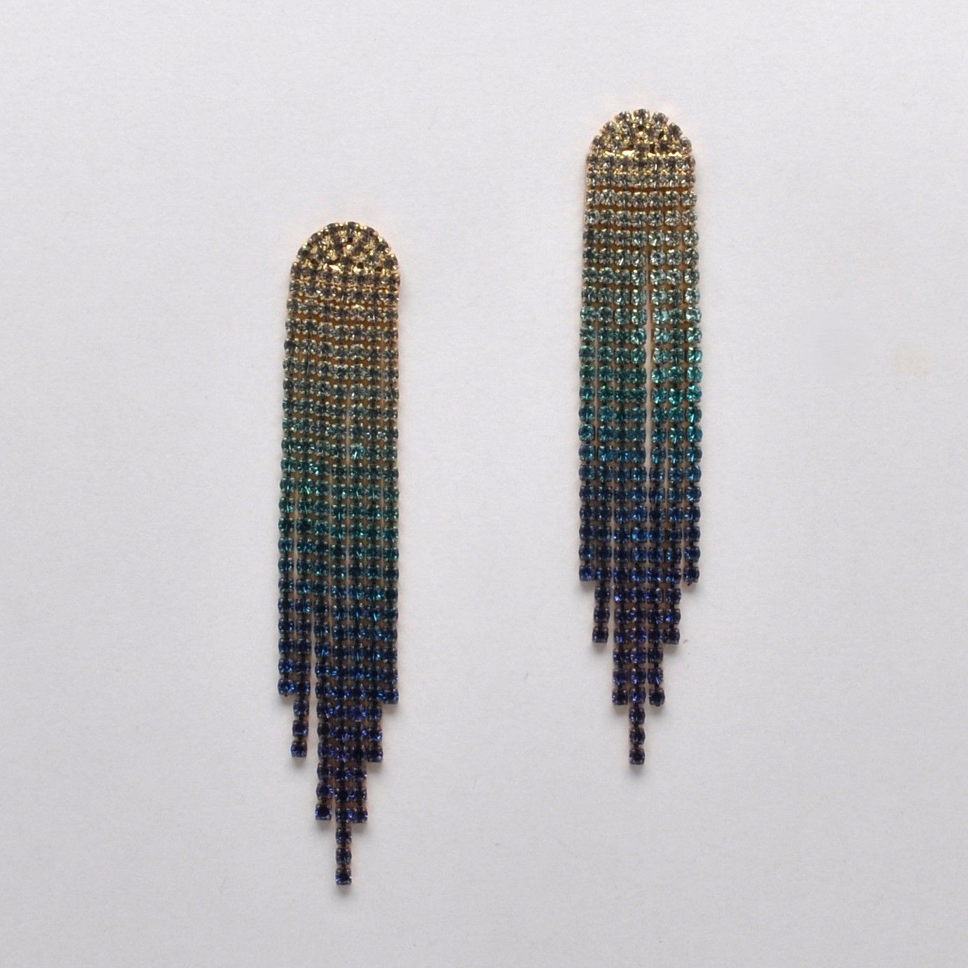 CC0002E13G12 AQ/SAPP/G OMBRE TASSL EAR