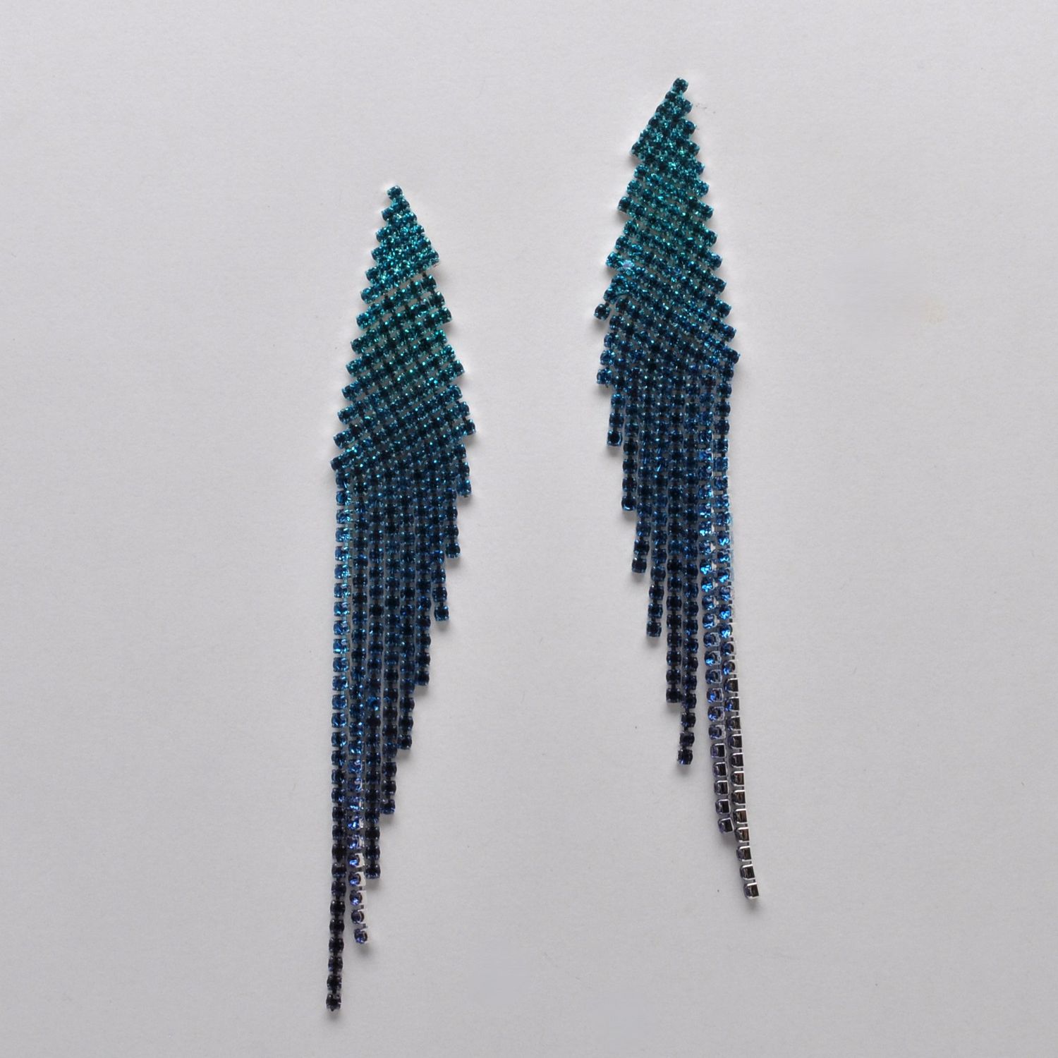 CC0004E13S25 AQUA/TEAL SML STNS TREE SHP ER