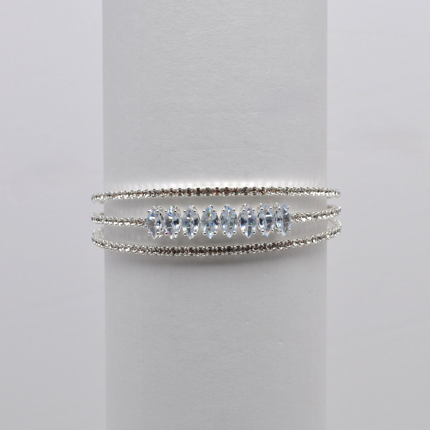 CC0071B1S CZ/S 3 ROW MARQUISE CNTR STONES COIL BRAC