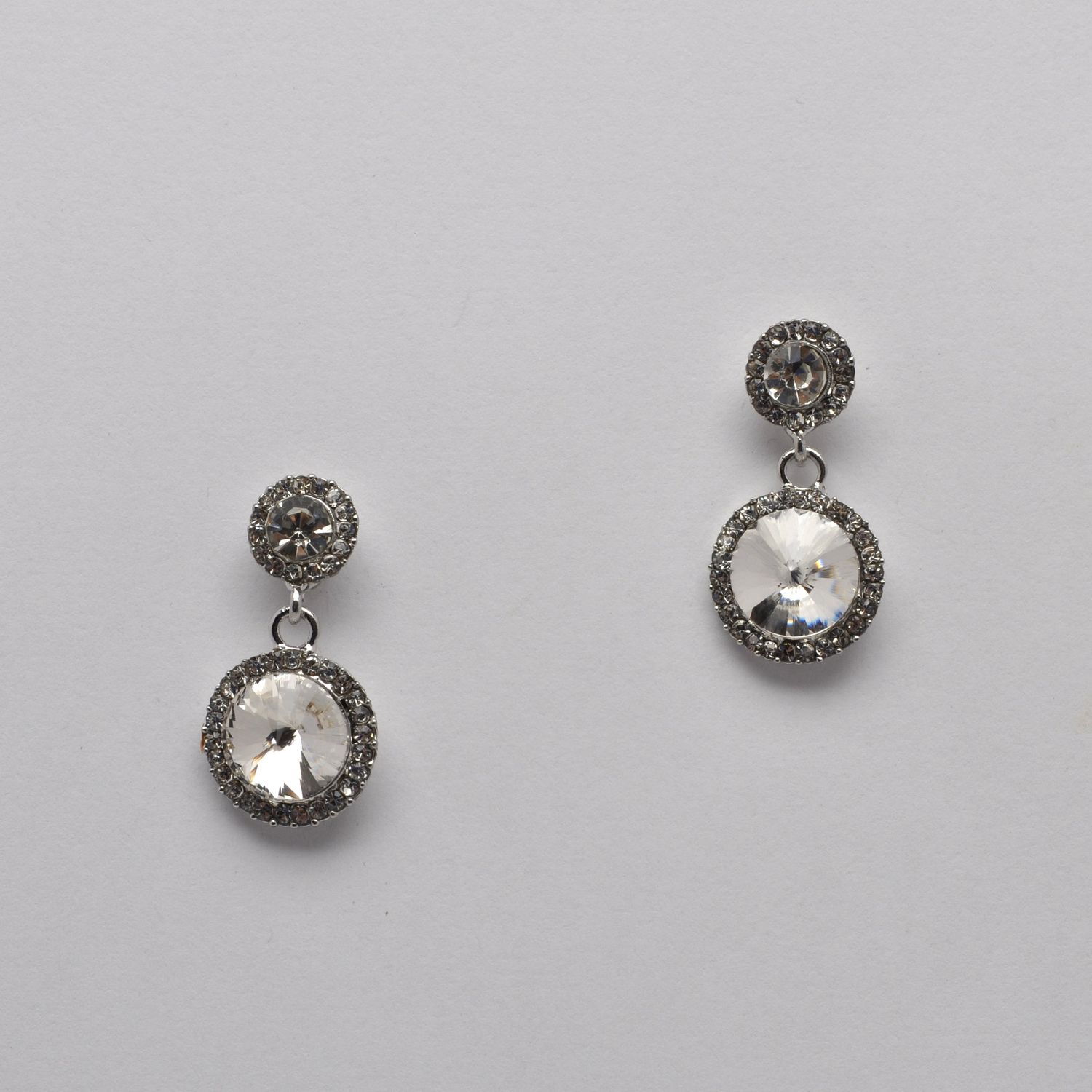 SI4850E1S CLR/S TWO LNKD CIRC DRPS 1.5&quot; EARR