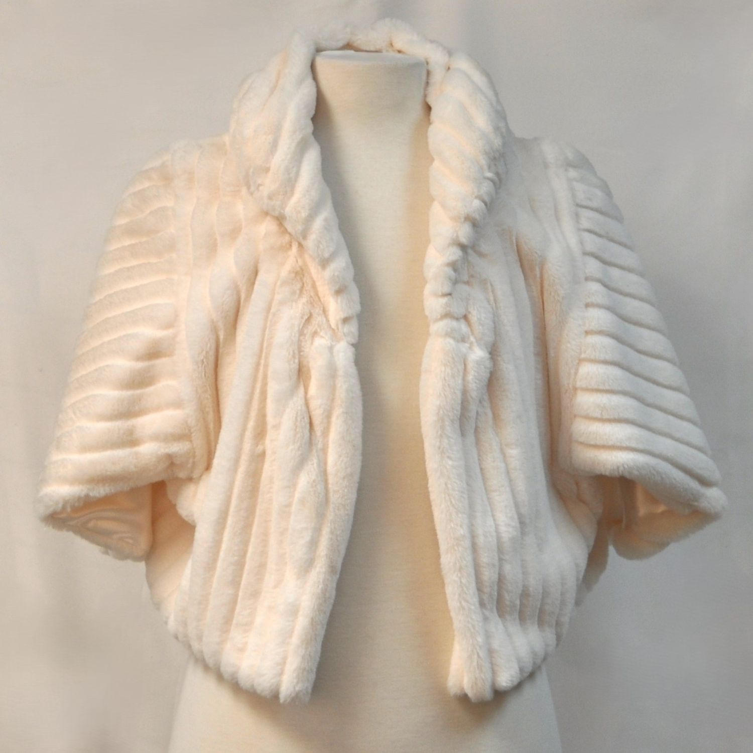 CN9966D66 FAUX FUR JACKET