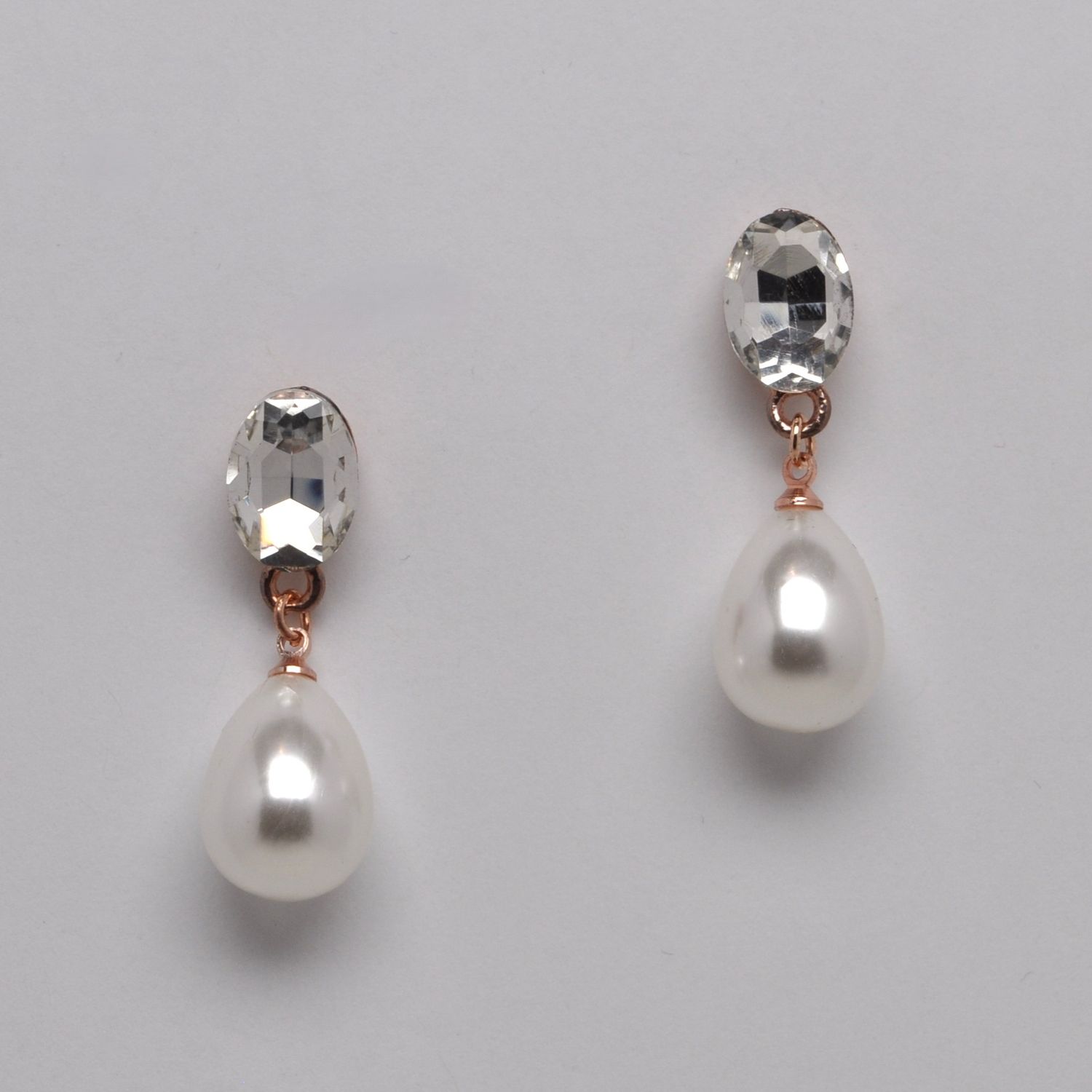 SI1836E39RG1 PRL/CLR RG TOP OVL DNCG EAR