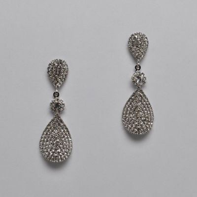 EN6437E1S CLR/S THREE LNKD OVL PST EAR