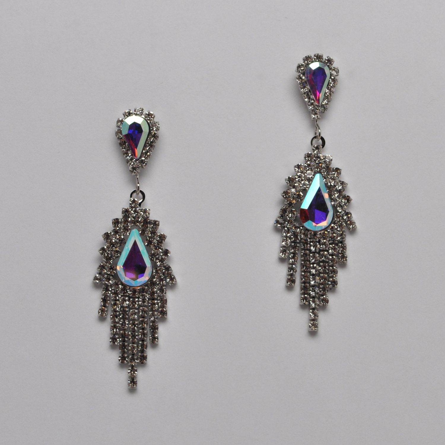 EN6526E3S1 AB/S TRDRP TASSLE EAR