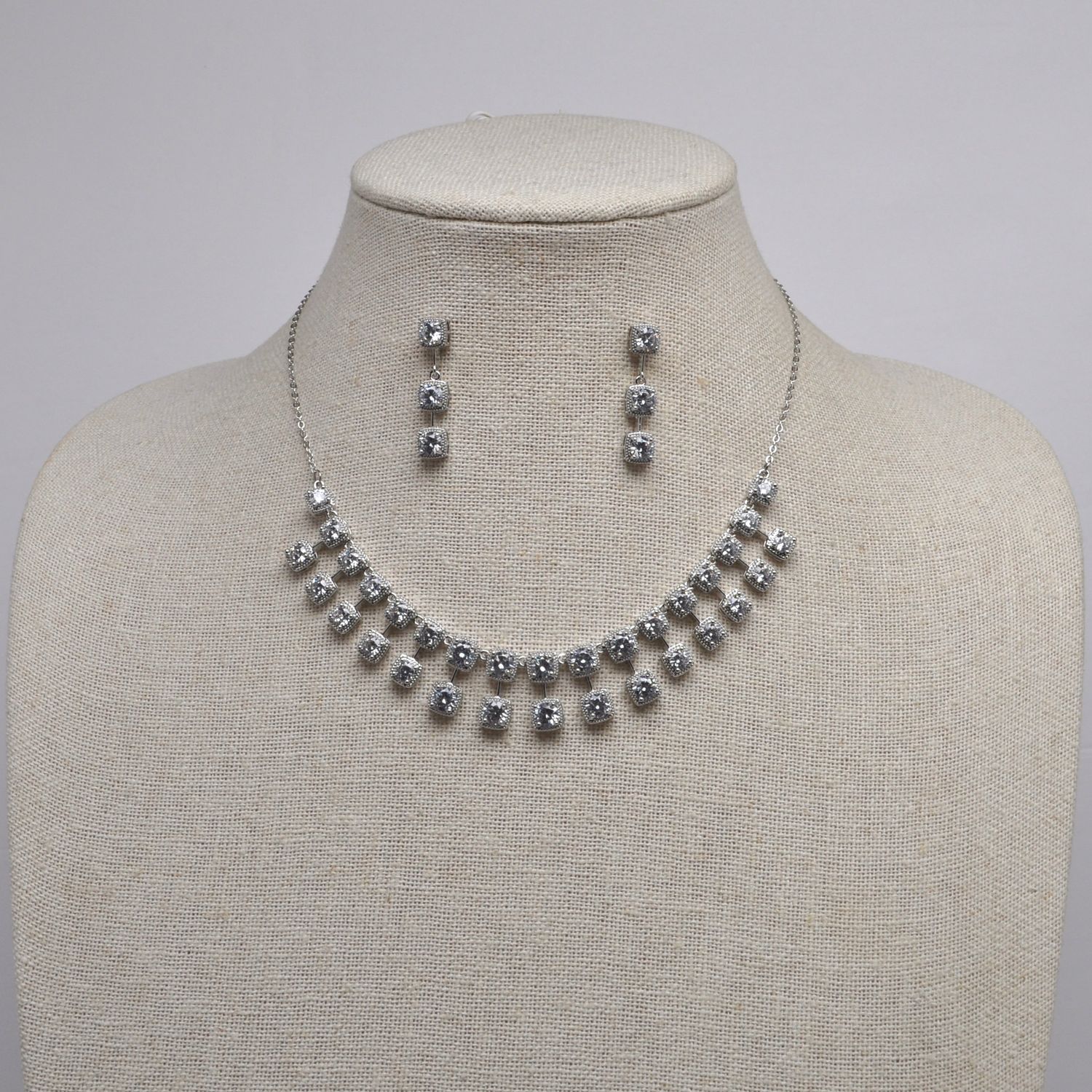 CN013473S1S CZ/S 2 ROW SQUR STNS NCK SET