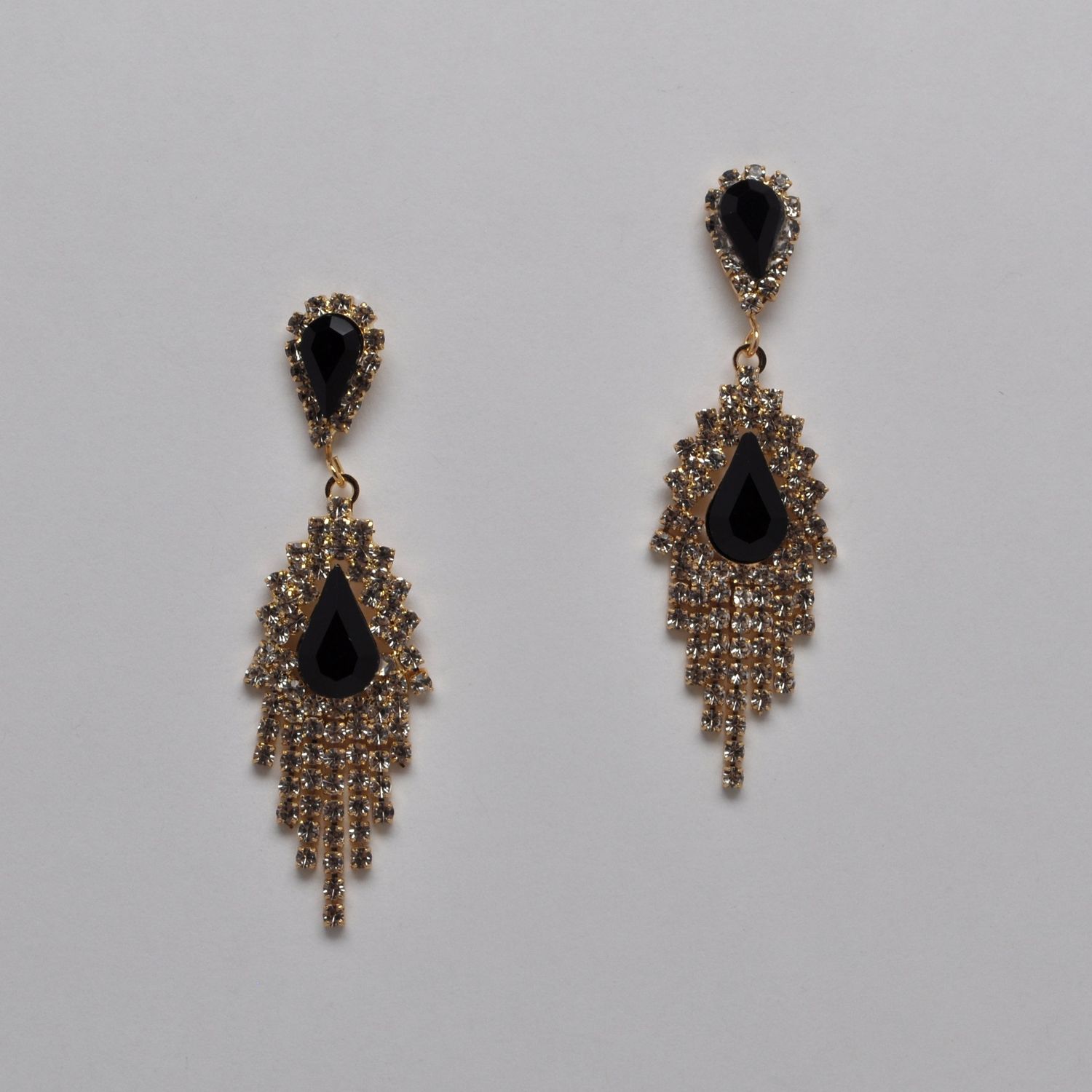 EN6526E2G1 JET/G TRDRP TASSLE EAR