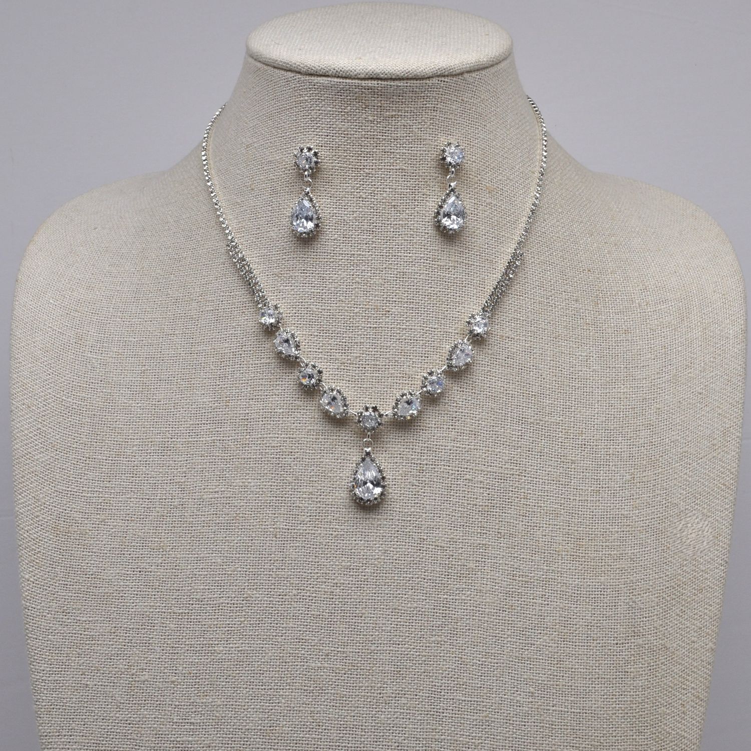 J18482S1S CZ/S FLWR TDRP SET