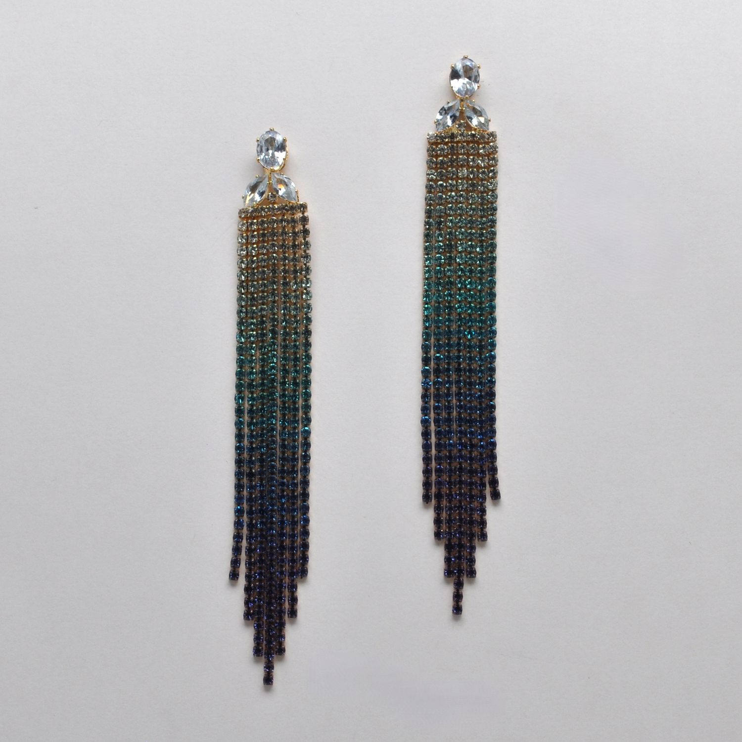 CC0076E13G12 AQ/SAP/G SML STNS 3 LINE TASSL W' CRYS TOP ER