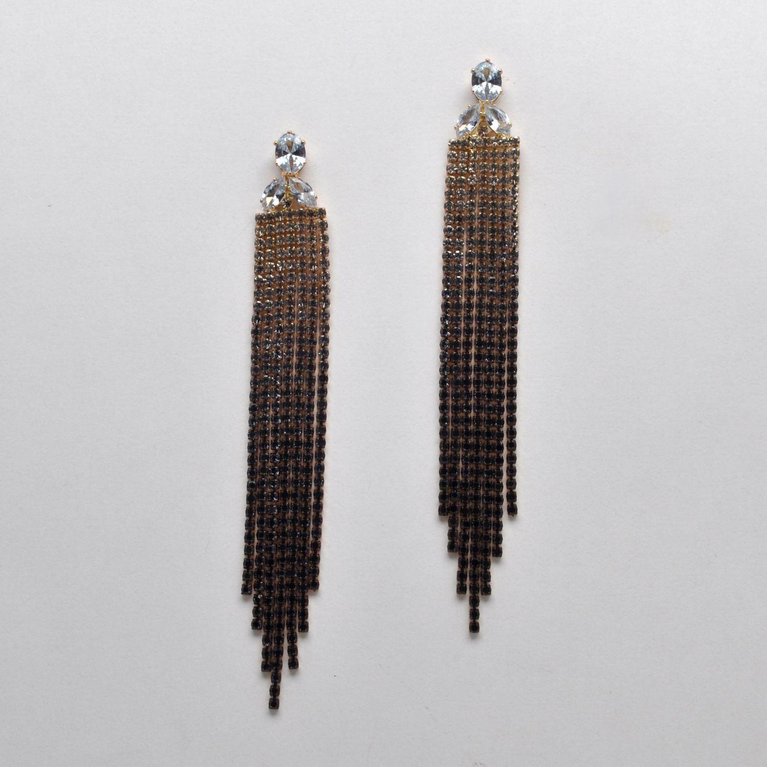 CC0076E2G7 JET/BLKDIA/G SML STNS 3 LINE TASSL W' CRYS TOP ER