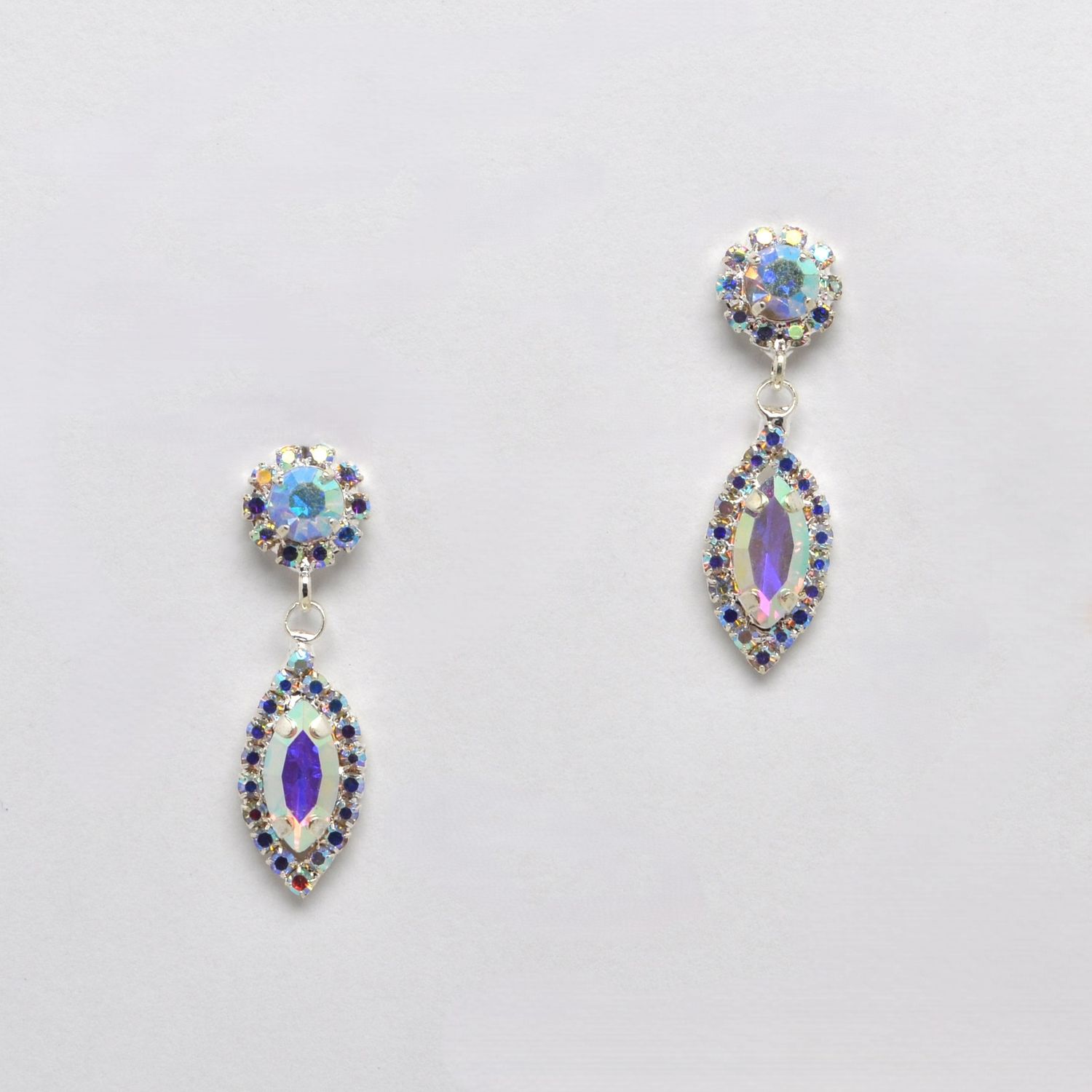 CC0060E3S AB/S SHORT FRMD MRQ STNS DNGL EAR