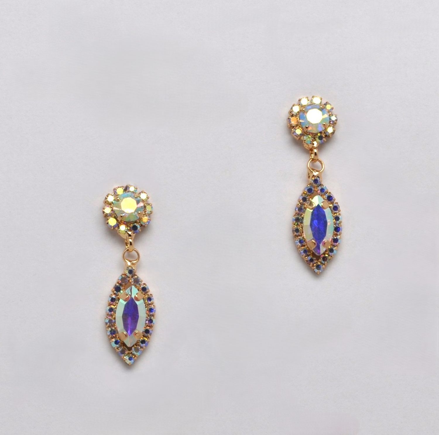 CC0060E3G AB/G SHORT FRMD MRQ STNS DNGL EAR