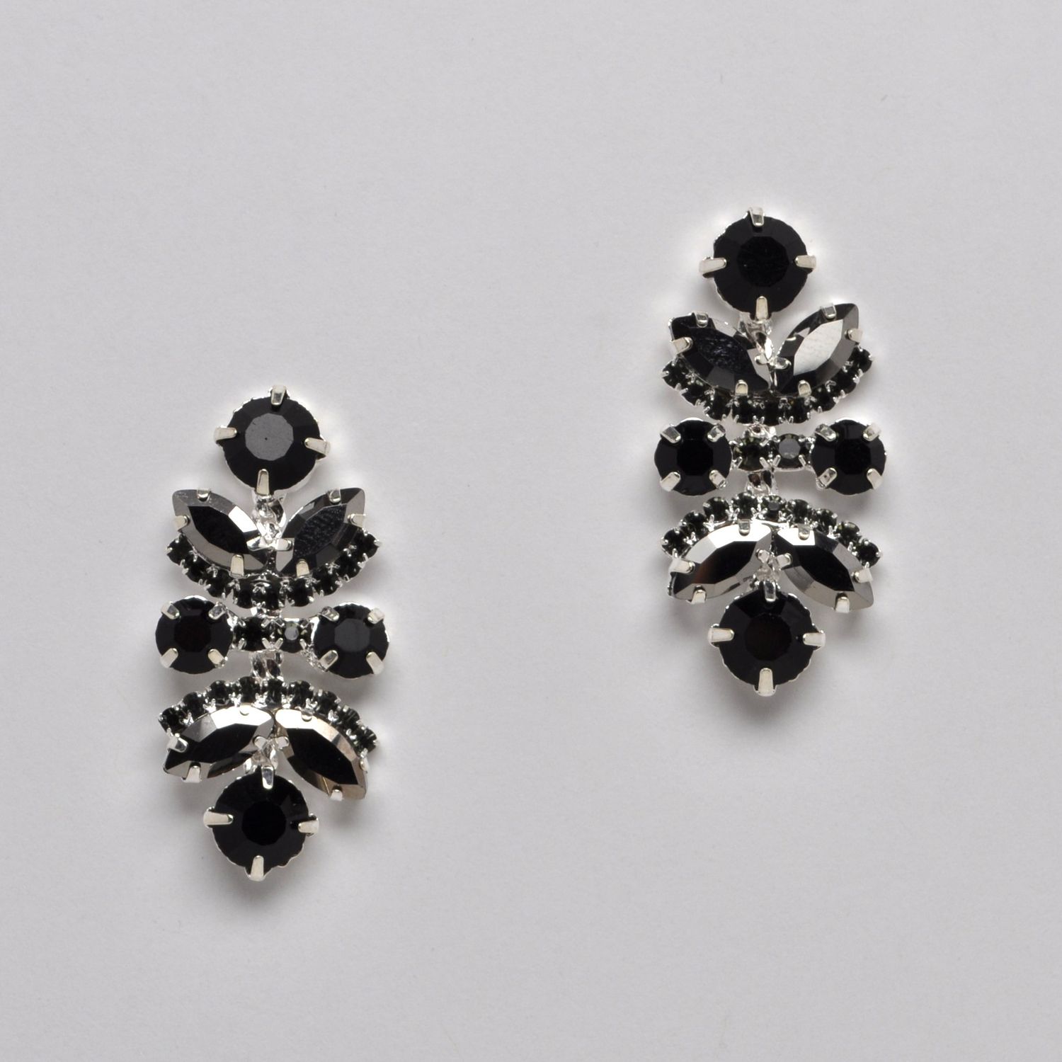 CC0063E2S6 JET/S SHORT CSDNG FLWR-SHPS EAR