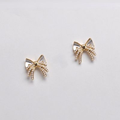 LB13062E40G PRL/G OPAL BOW W/PRL STRINGS DNGL EAR