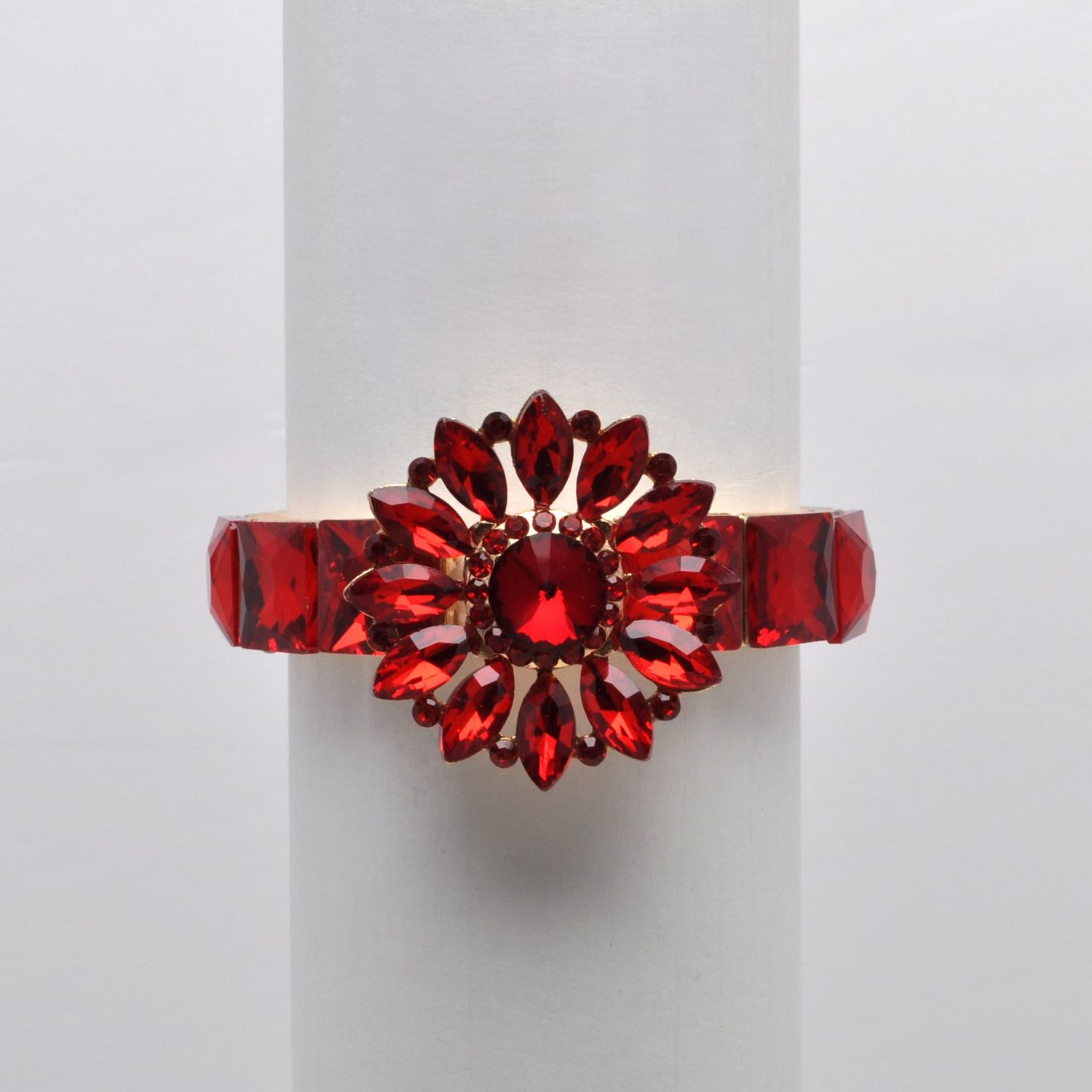 QQ2485B9G  SIAM/G  SQUARE STN W' FLWR CNTR BRCLT