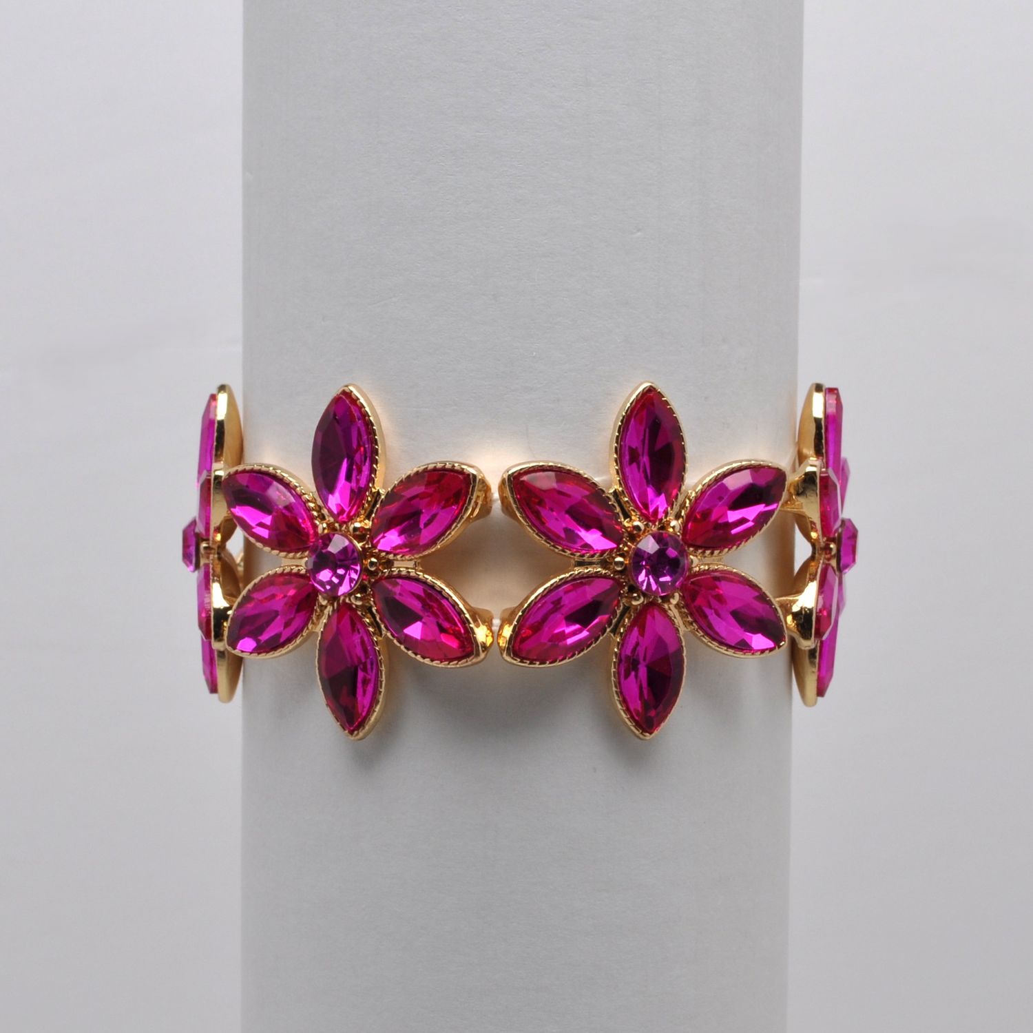 QQ2104B27G  FUSCHI/G  FLWR DESIGN MARQUISE STNS BRCLT