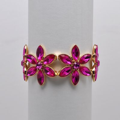 QQ2104B27G  FUSCHI/G  FLWR DESIGN MARQUISE STNS BRCLT