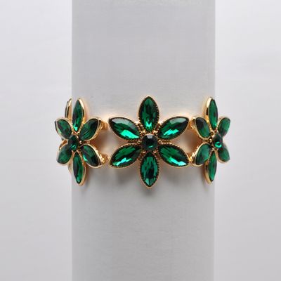 QQ2104B18G  EMERLD/G  FLWR DESIGN MARQUISE STNS BRCLT